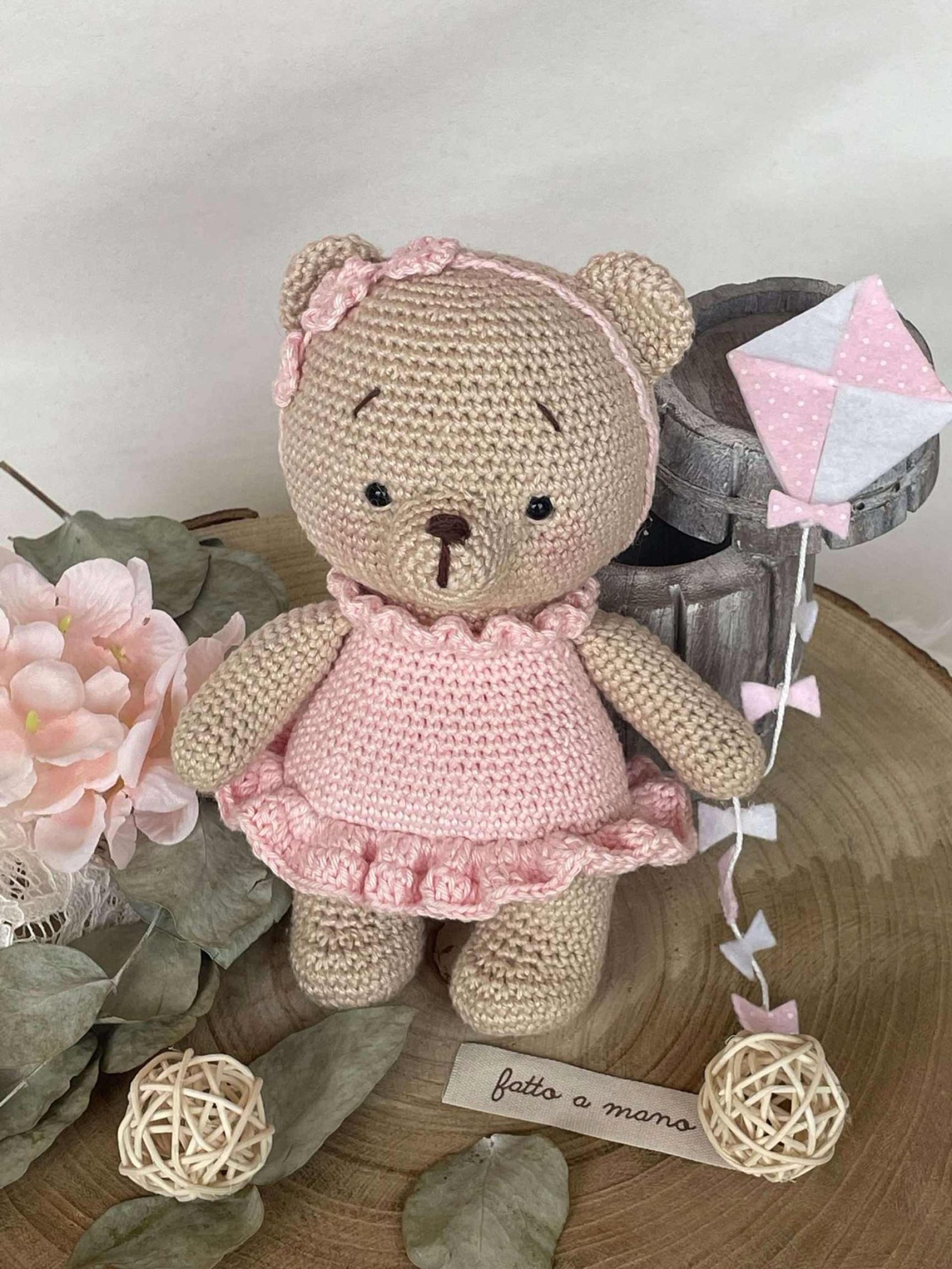 Orsetta con Abito Rosa in Amigurumi - Elleffelab