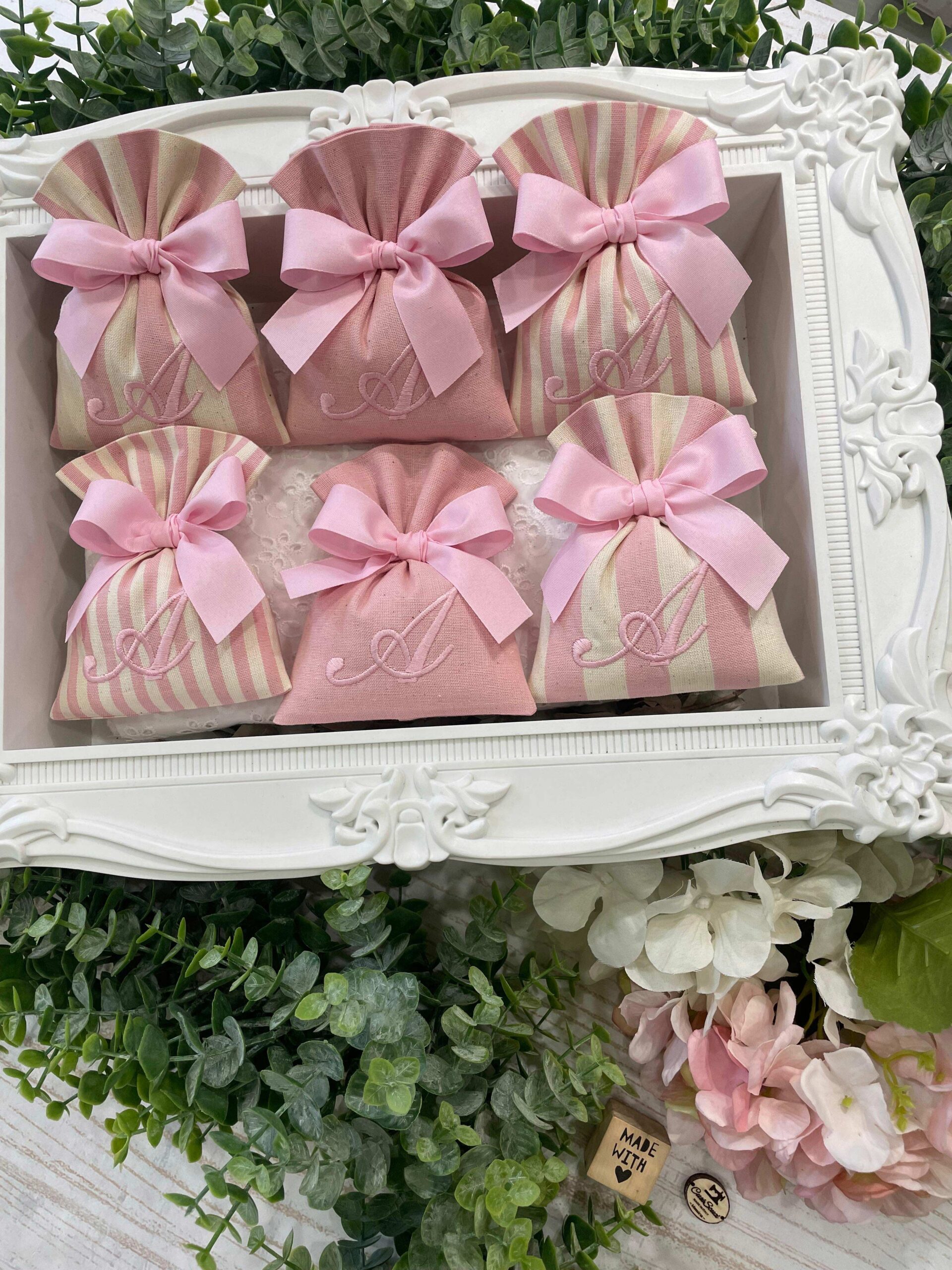 Sacchetto Sartoriale Rosa Baby e Panna con Ricamo Iniziale