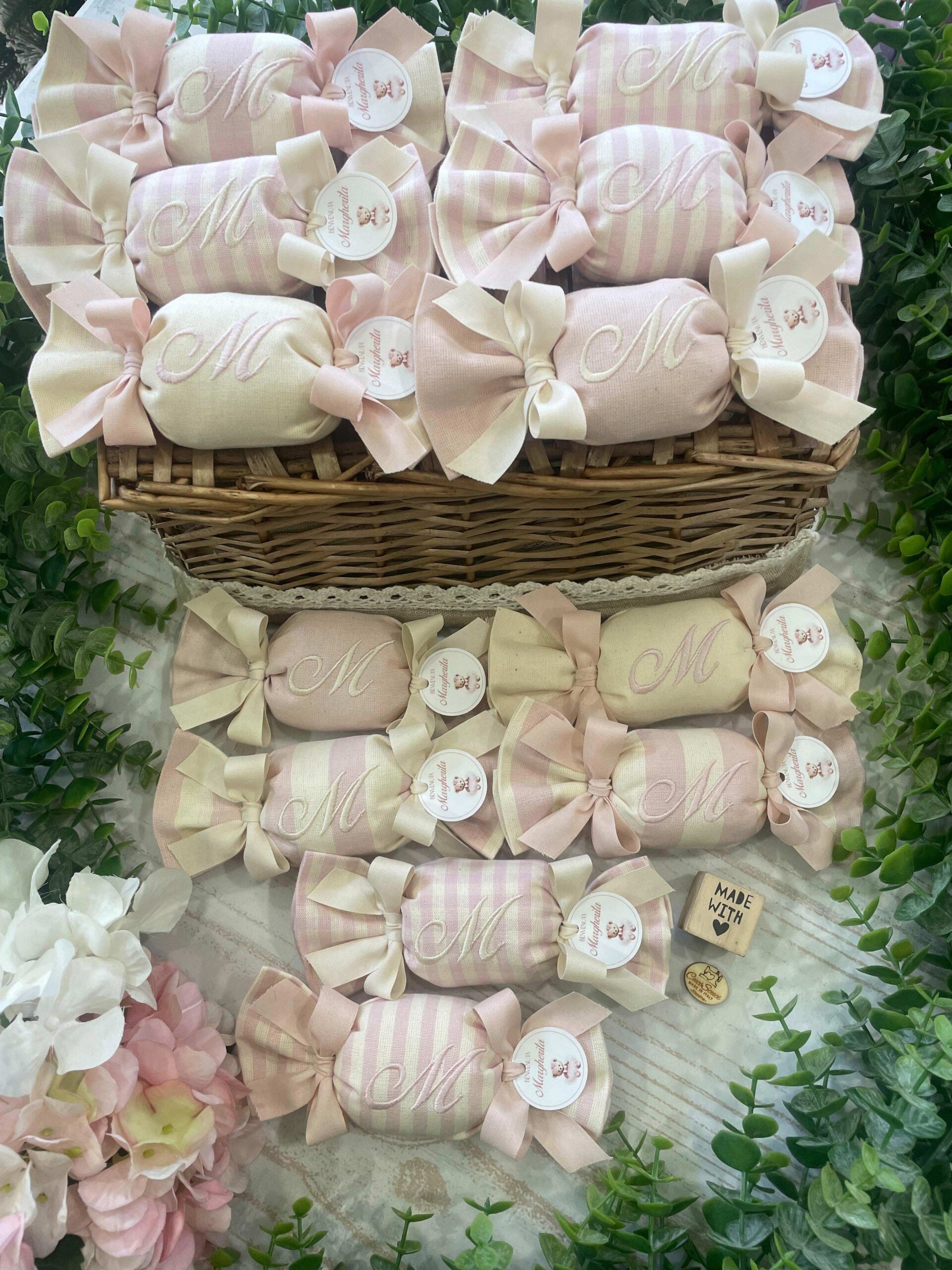 Sacchetto Sartoriale Caramella Rosa Cipria e Panna con Ricamo Iniziale e Tag Personalizzato - immagine 32