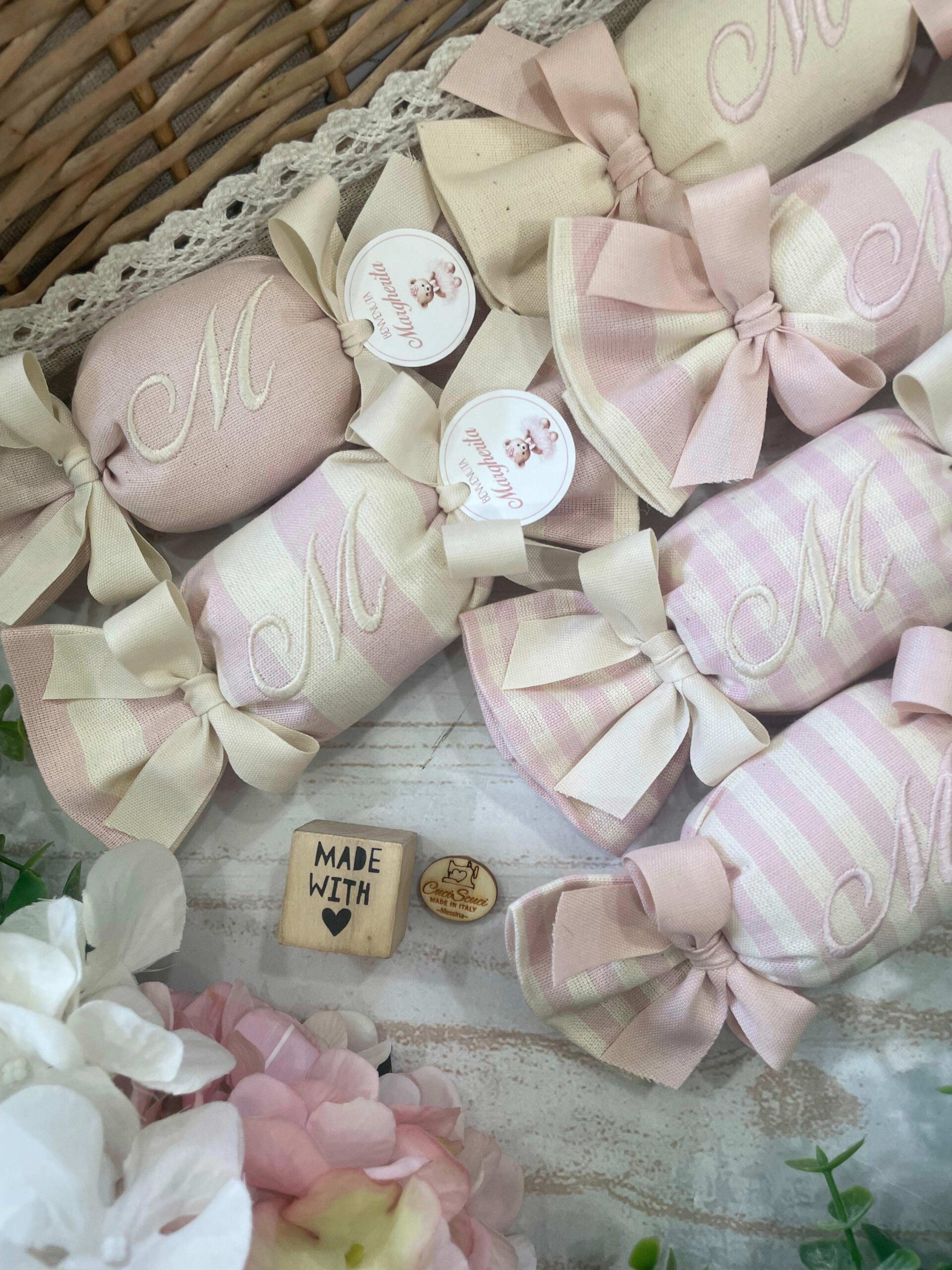 Sacchetto Sartoriale Caramella Rosa Cipria e Panna con Ricamo Iniziale e Tag Personalizzato - immagine 33