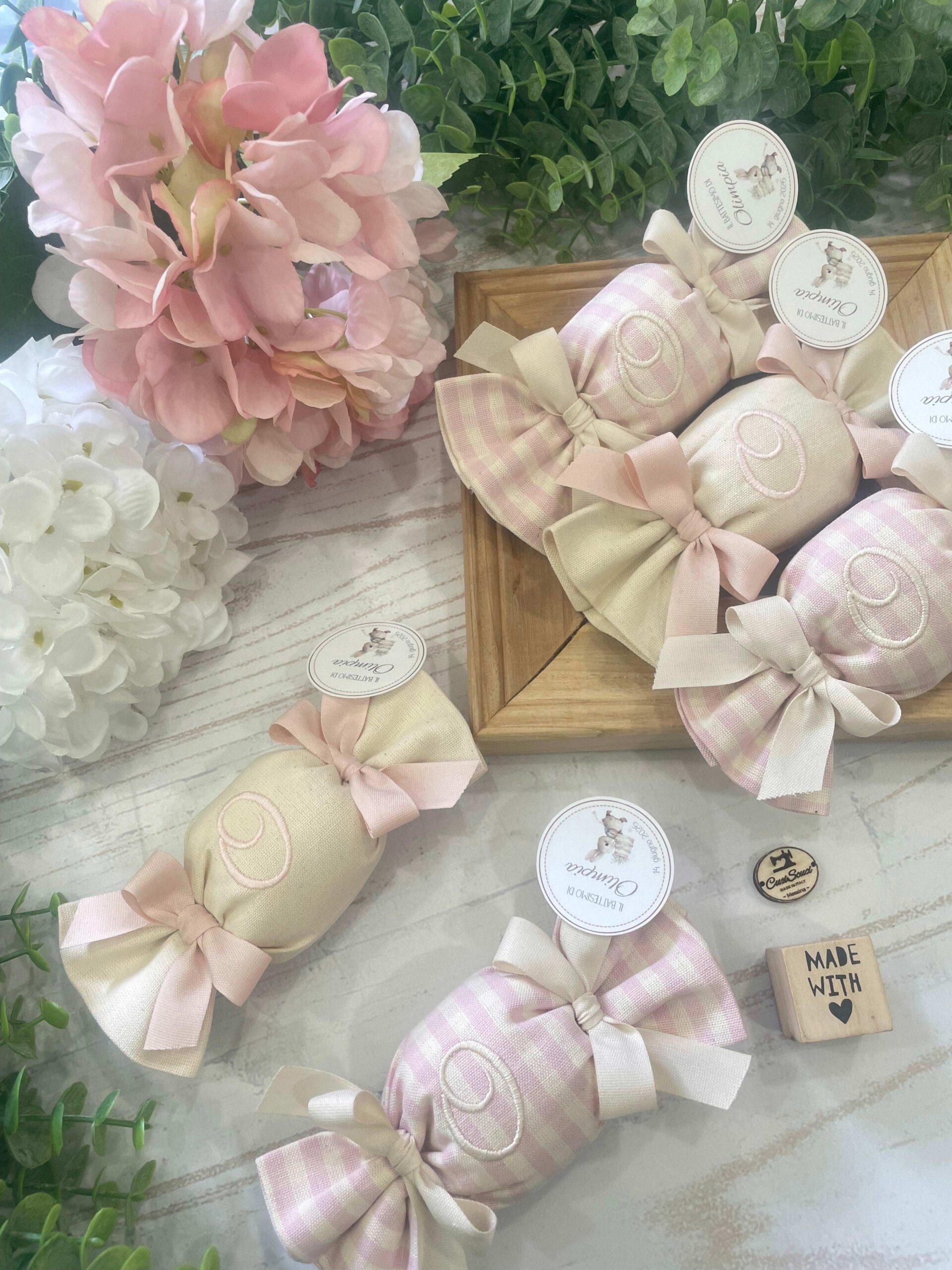 Sacchetto Sartoriale Caramella Rosa Cipria e Panna con Ricamo Iniziale e Tag Personalizzato - immagine 21