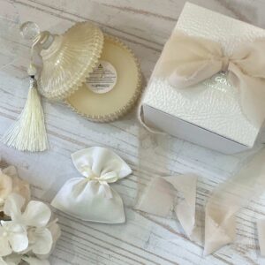 Candela Profumata Color Crema Ø 9 Yvonne Gontier