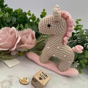 Cavallo a Dondolo Rosa in Amigurumi