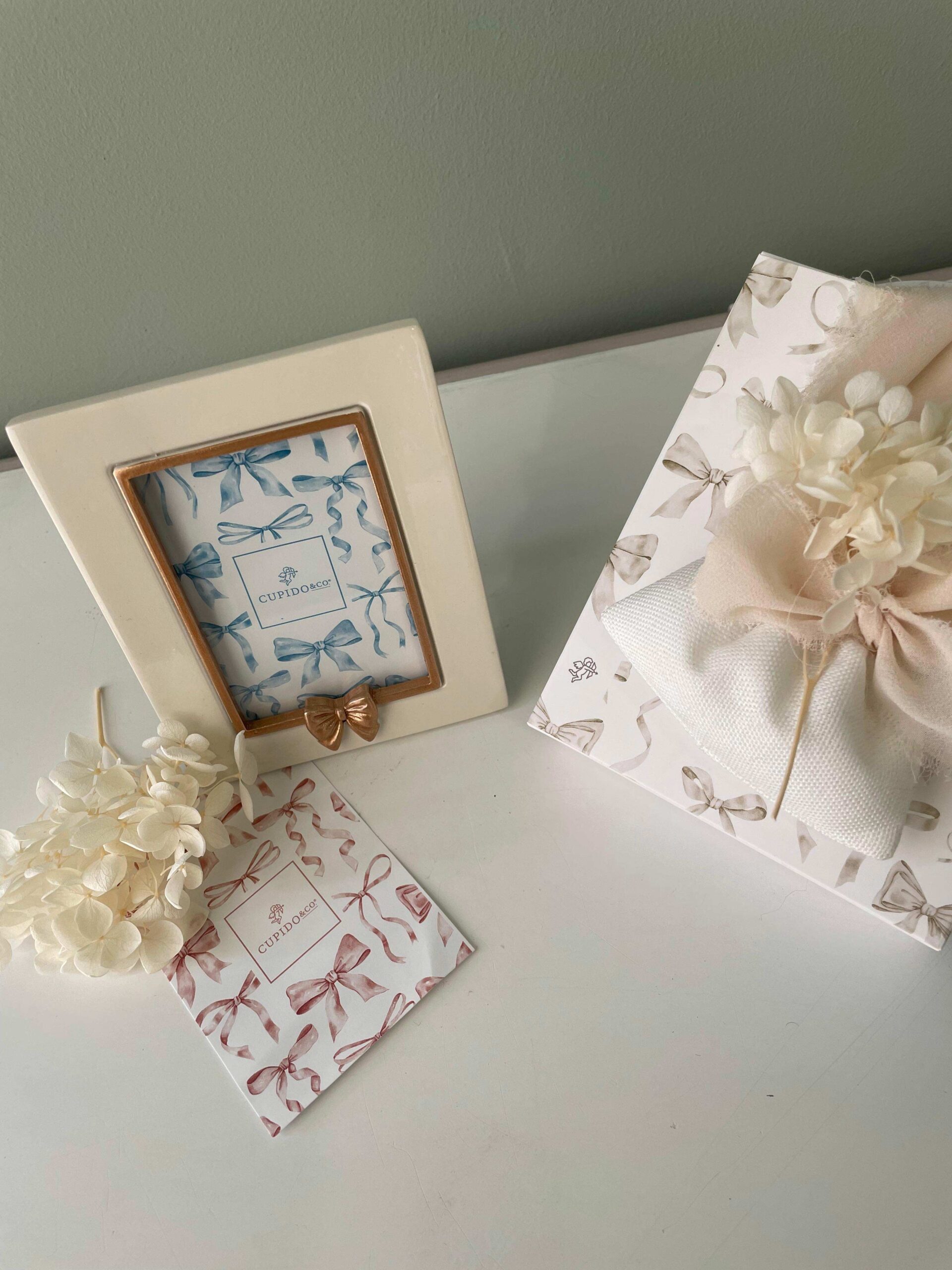 Portafoto Avorio Linea Fiocchi 9 x 11,5 cm - Cupido&Co. - immagine 2