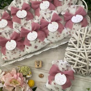 Sacchetto Sartoriale Bianco Fantasia Fiori con Tag Personalizzato