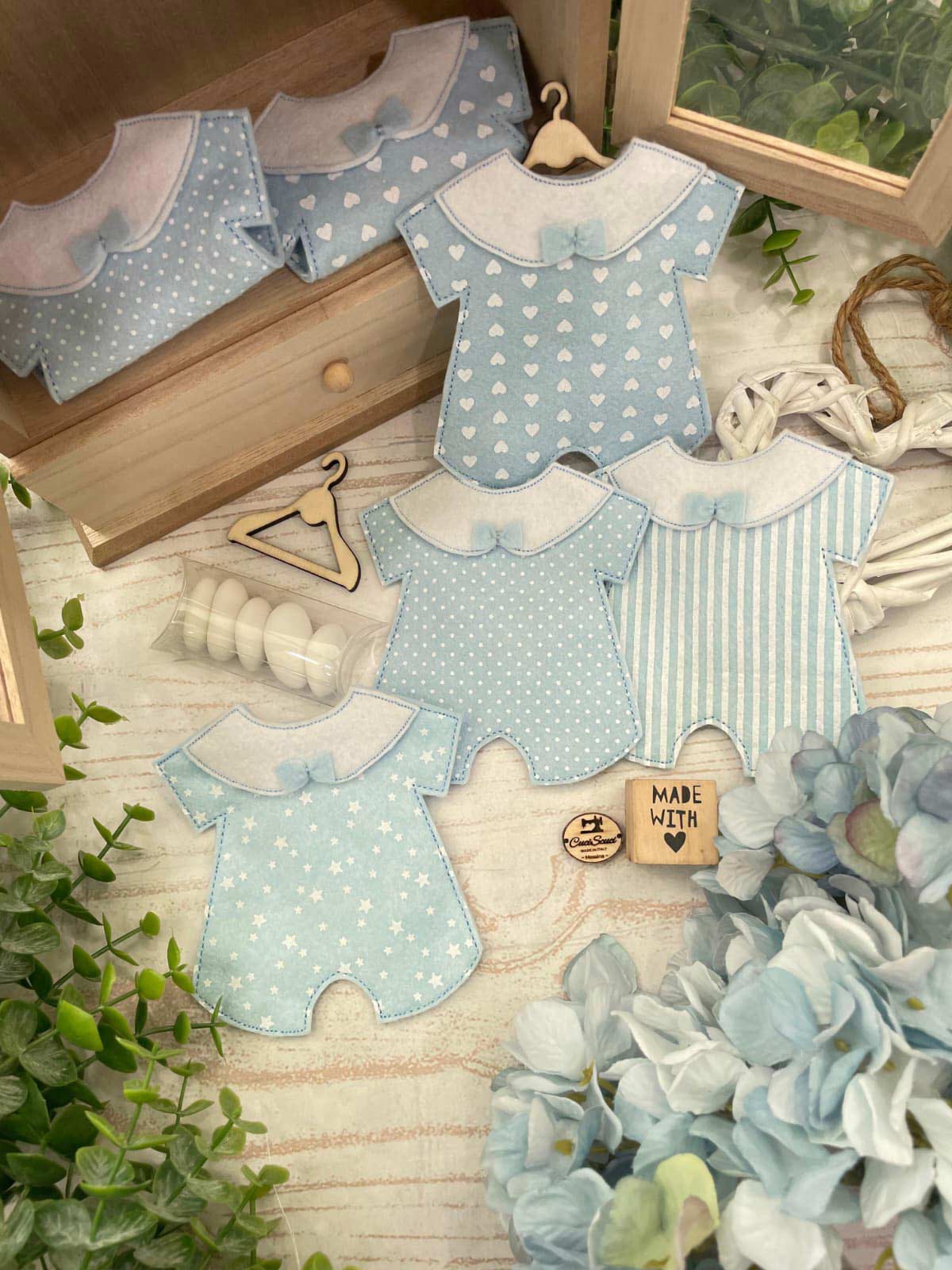 Mini Pagliaccetto Sartoriale Porta Confetti Azzurro