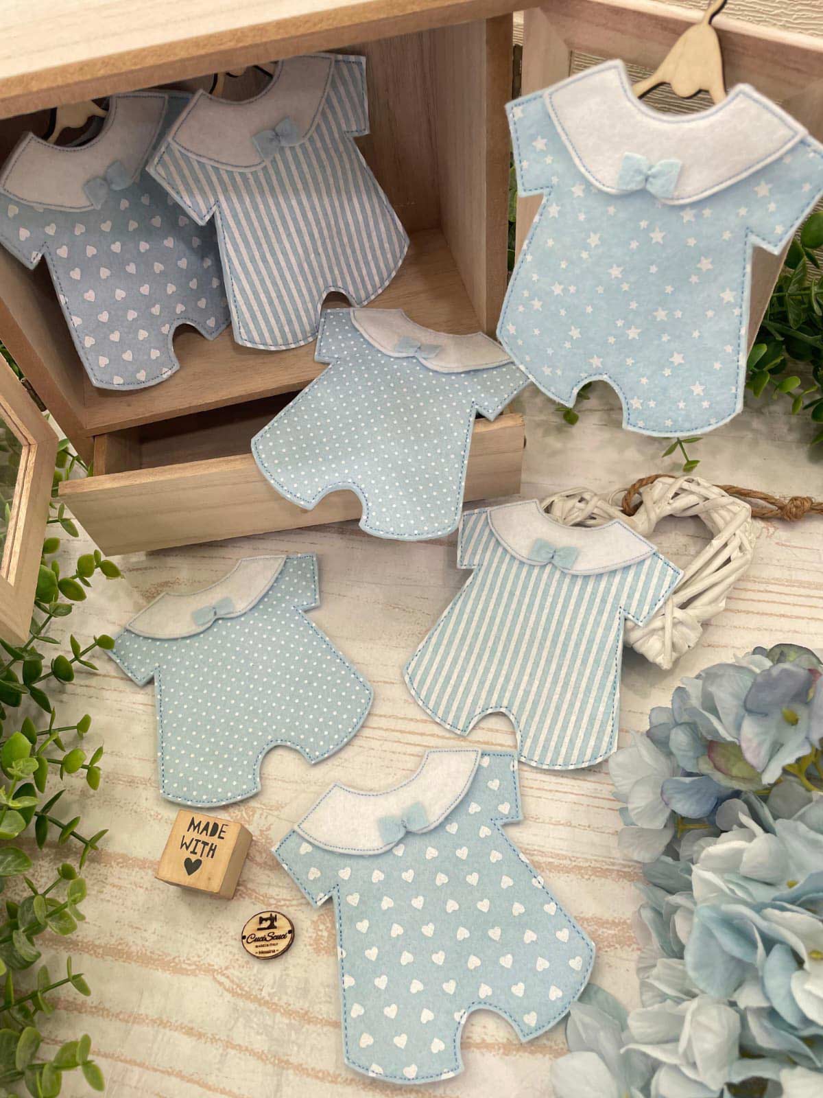 Mini Pagliaccetto Sartoriale Porta Confetti Azzurro - immagine 3