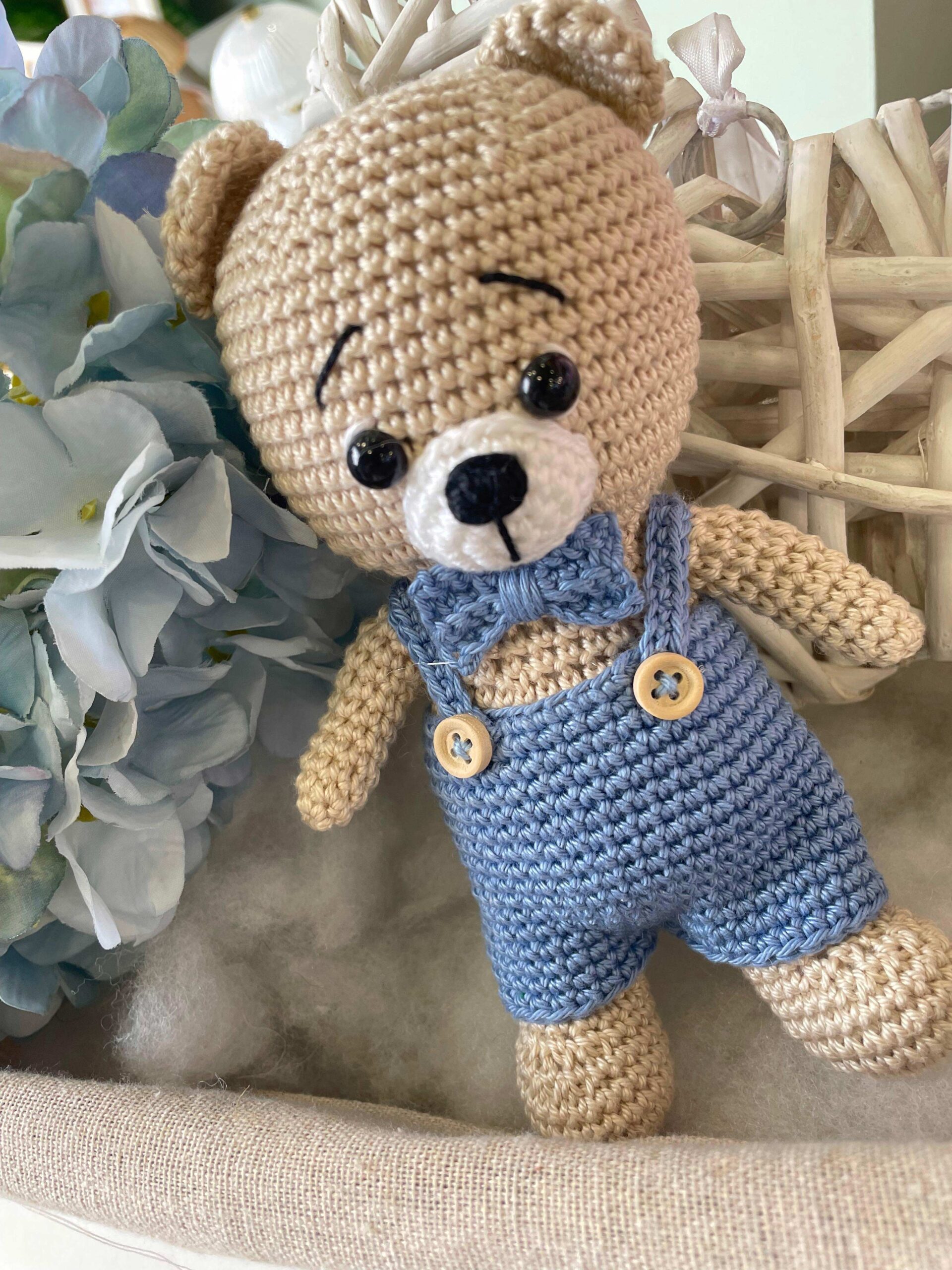 Orsetto in Amigurumi con Salopette - immagine 2