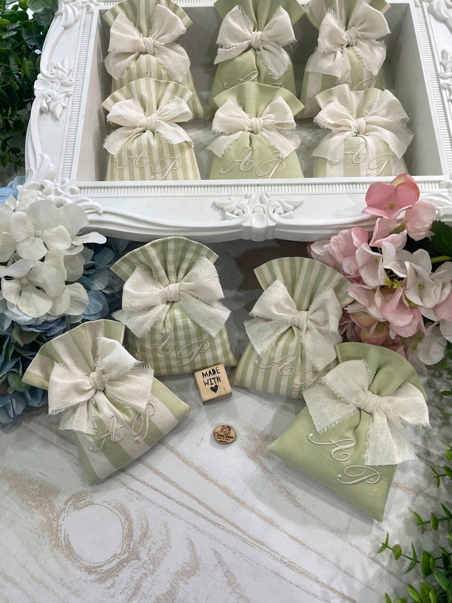 Sacchetto Sartoriale Verde Olio con Ricamo e Tag Personalizzato - immagine 11