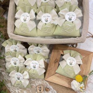 Sacchetto Sartoriale Verde Olio con Ricamo Iniziale e Tag Personalizzato