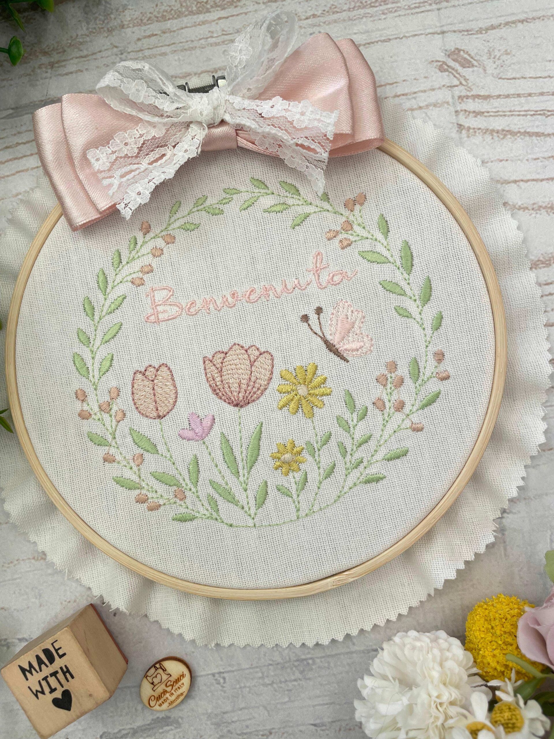 Fiocco Nascita Telaio Ricamo Floreale - immagine 2