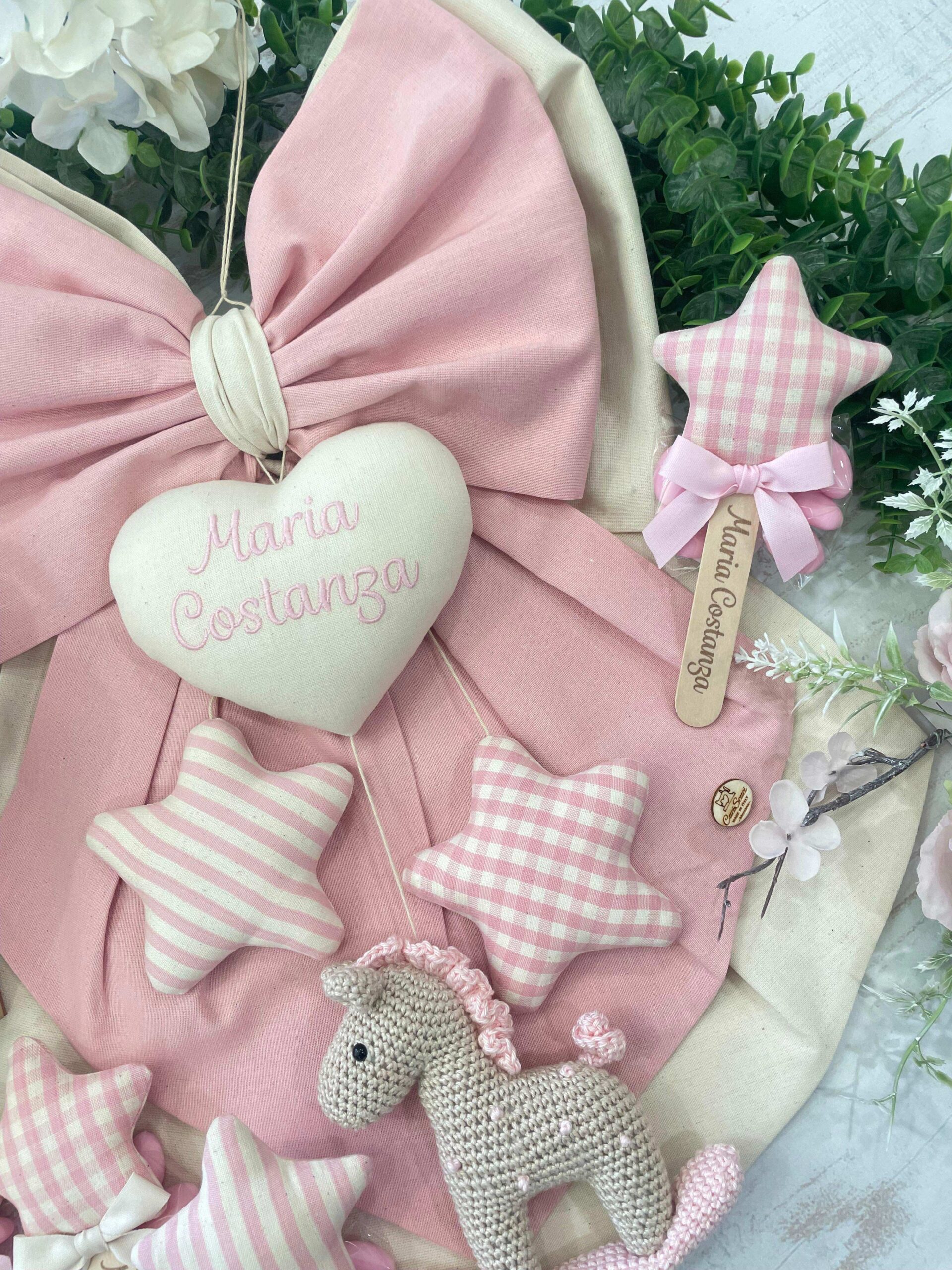Coordinato Nascita Cavallino Amigurumi con Cuore – Toni Panna e Rosa Baby - immagine 5
