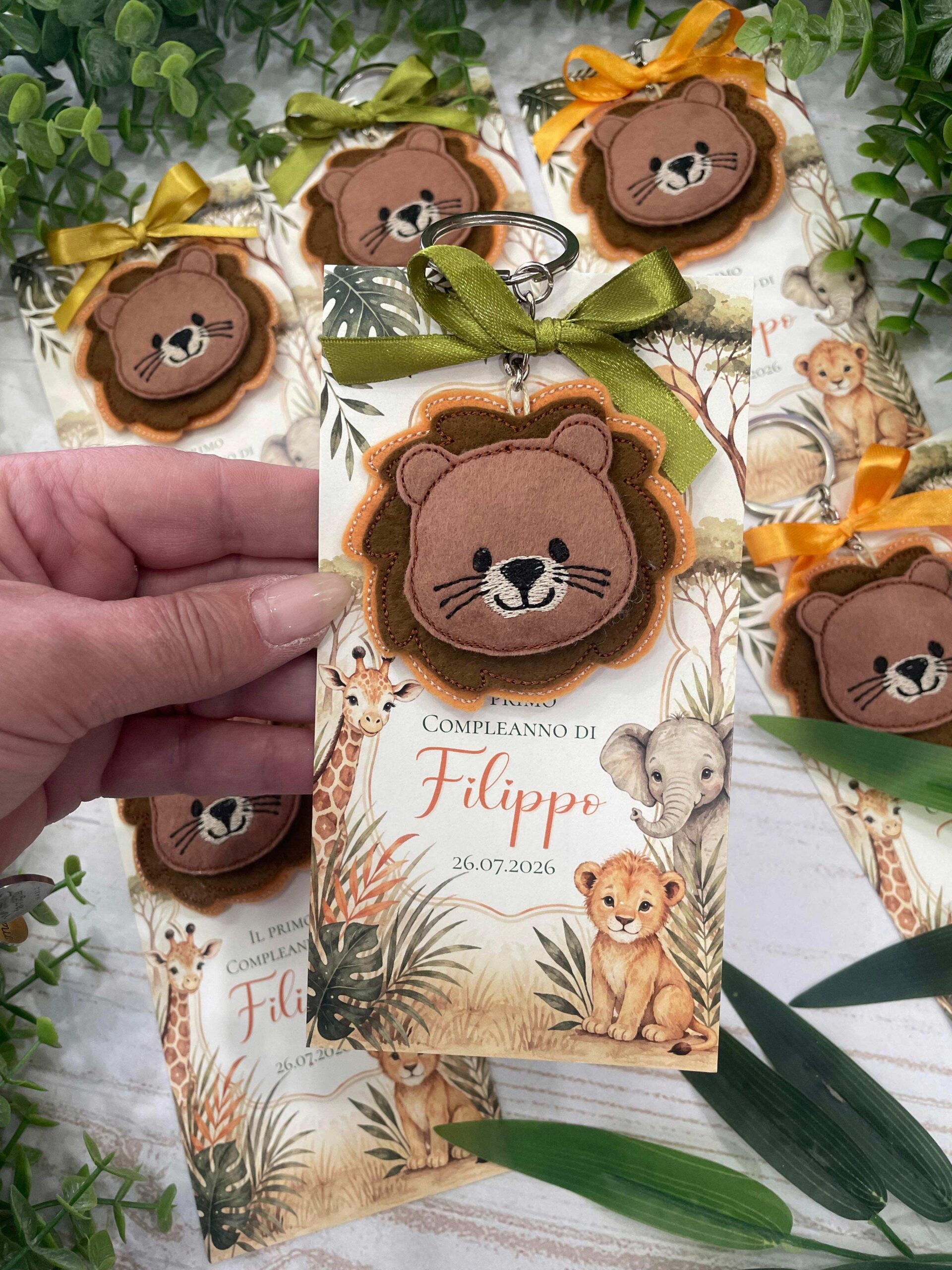 Portachiavi Leoncino in Pannolenci con Cartoncino Personalizzato - immagine 2