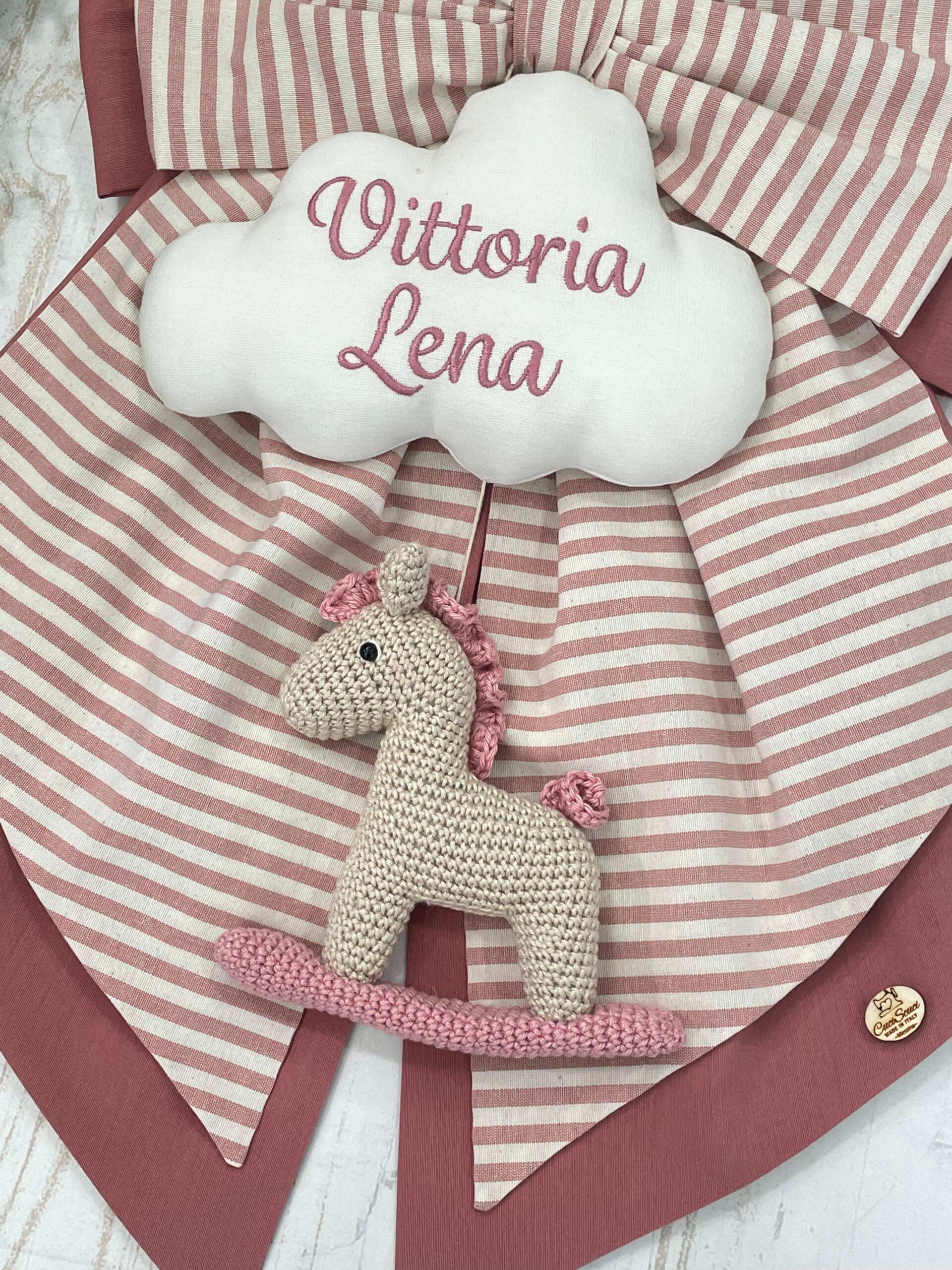 Fiocco Nascita Rosa Antico con Cavallino in Amigurumi - immagine 3